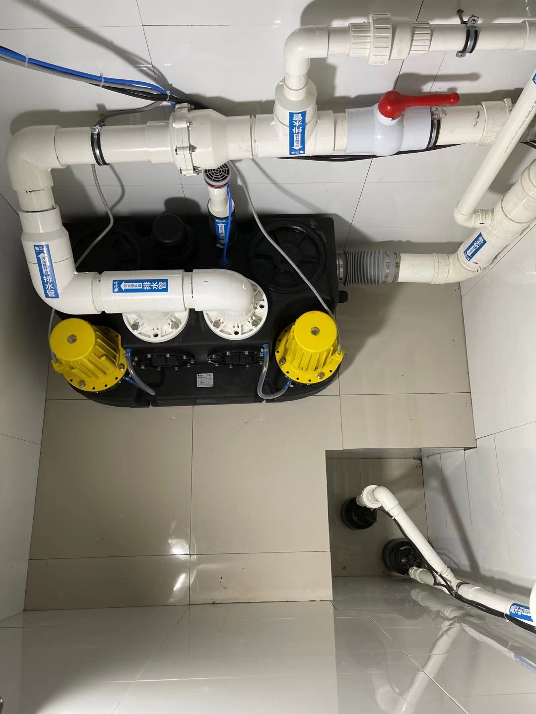 双泵污水提升器
